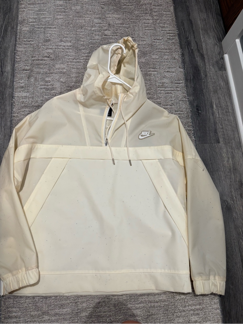 Nike Hooded Windbreaker Jacket in Cream size Xs